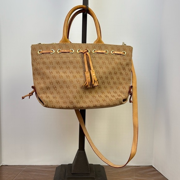 Dooney & Bourke Handbags - Dooney and Bourke logo double handle signature satchel with Crossbody strap. EUC